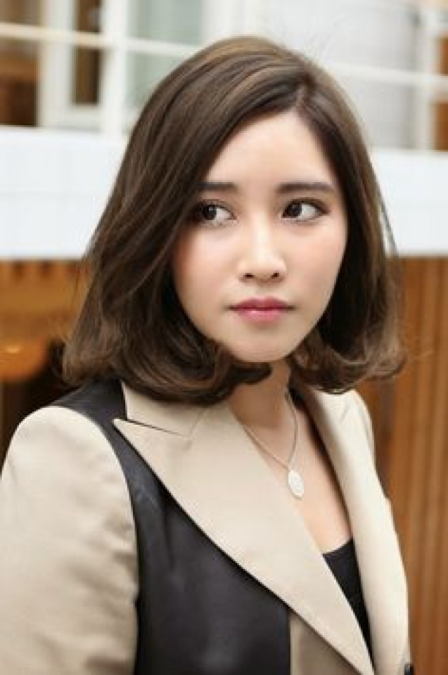 Mengubah belahan rambut